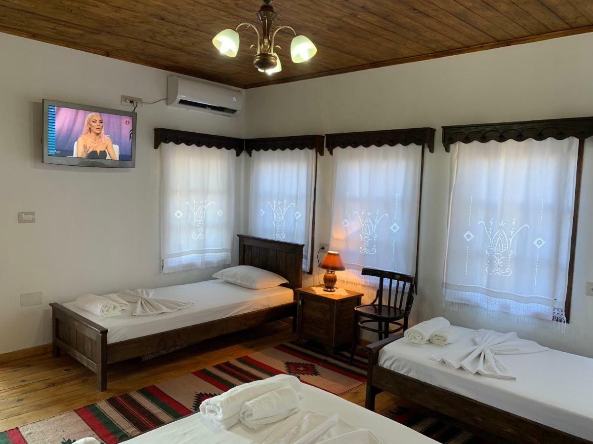 Guest House Genti Μπεράτ Εξωτερικό φωτογραφία
