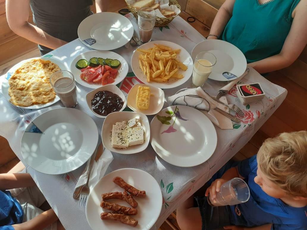 Guest House Genti Μπεράτ Εξωτερικό φωτογραφία
